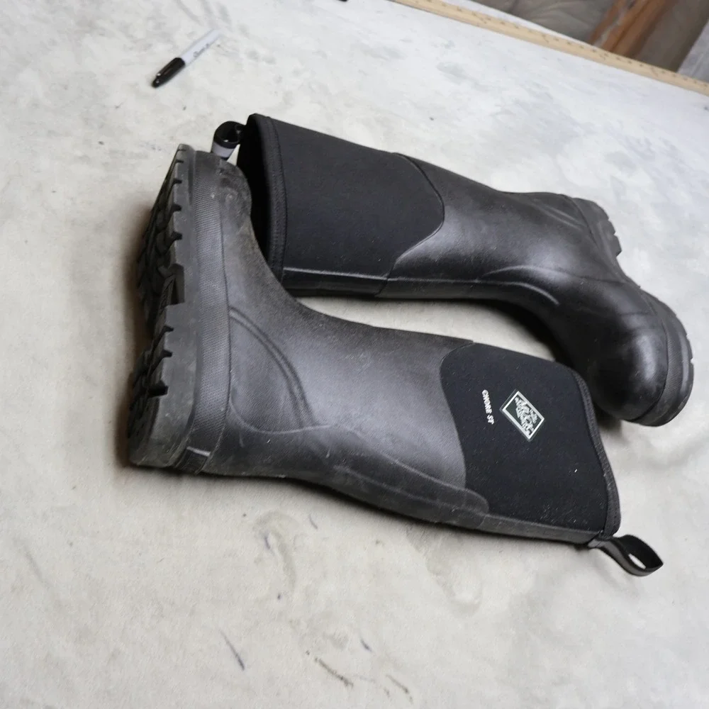 Muck Mens 6M Work Boots Black Chore Classic 16